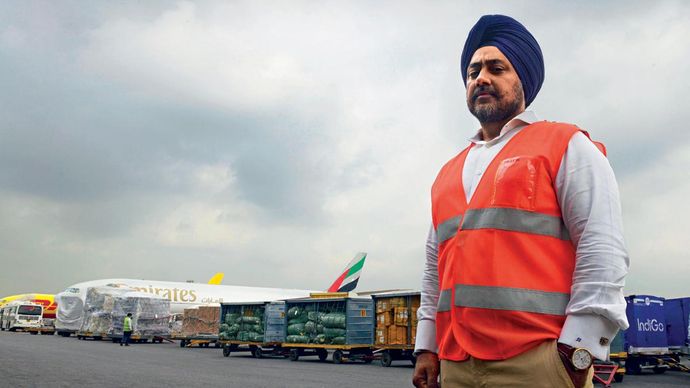 सब जमीन पर जंगबीर सिंह दिल्ली इंटरनेशनल एयरपोर्ट के कार्गो पर