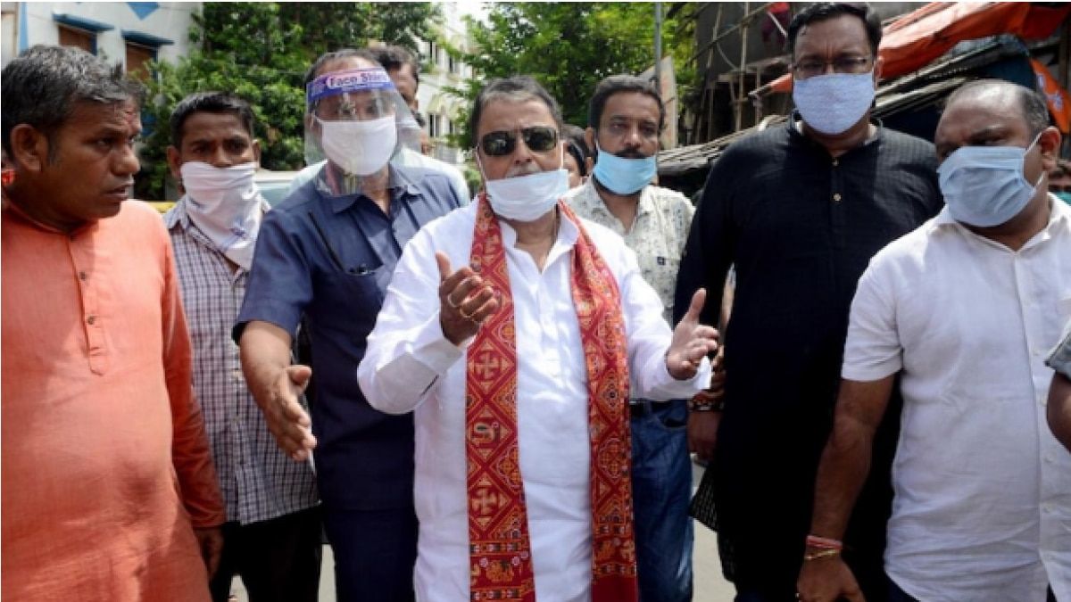 मारे गए पार्टी कार्यकर्ताओं के लिए भाजपा ने उत्तरी कोलकाता के बागबाजार घाट में 'शहीद तर्पण' आयोजित किया (एएनआइ)