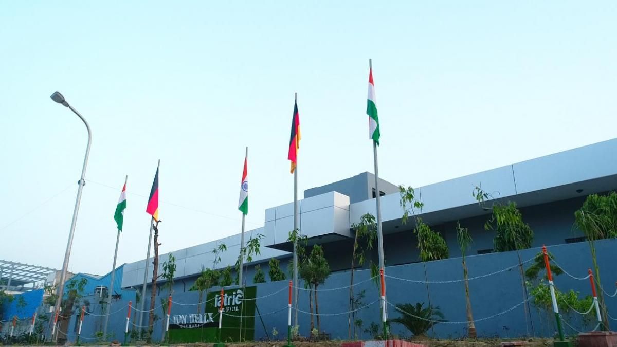 आगरा में जर्मनी की प्रतिष्ठित फुटवियर कंपनी 'वॉन वेलेक्स' ने न‍िर्माण कार्य शुरू क‍िया