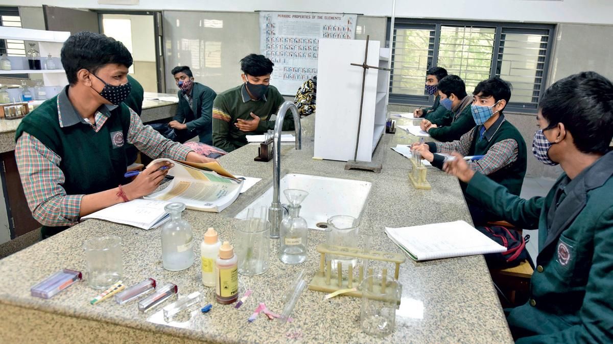 शिक्षा 6,088 करोड़ रु. या पिछले साल के मुकाबले शिक्षा बजट में 6.1 फीसद की कमी