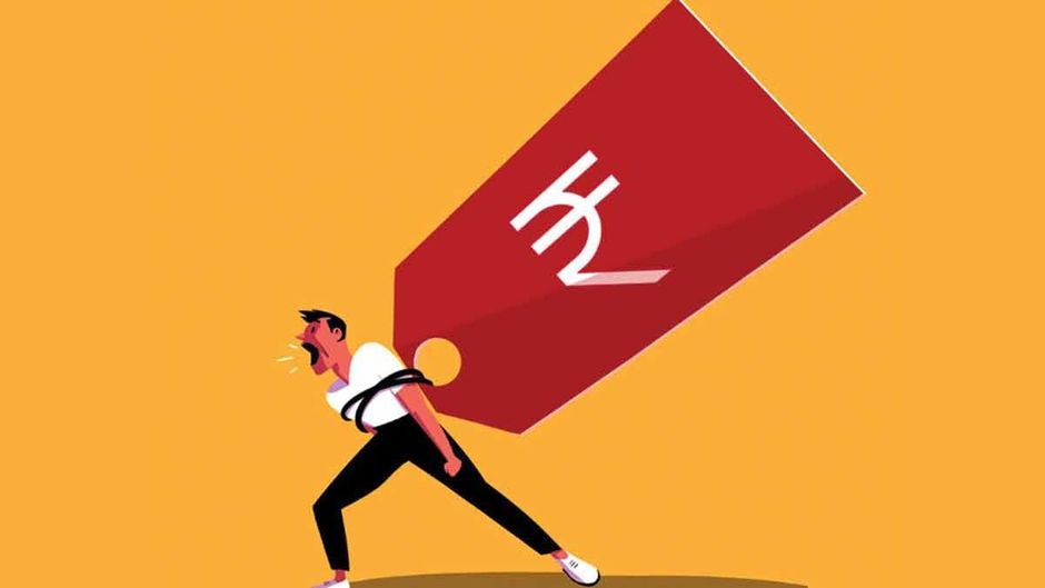 महंगाई में लगातार उछाल से जंग जारी है