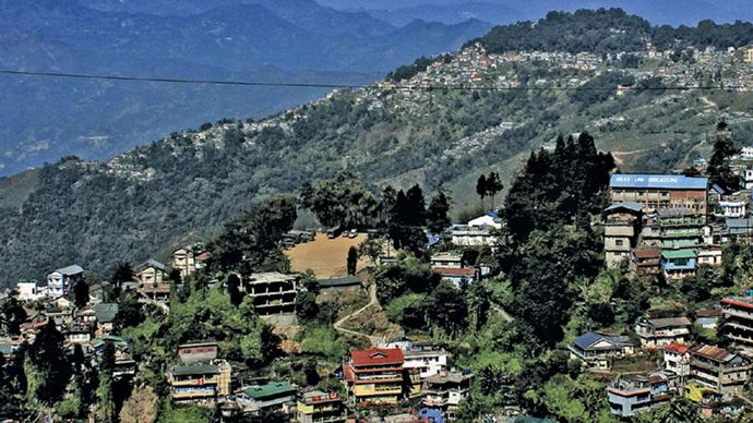 खूबसूरती की हिफाजत कंचनजंघा चोटी का सुंदर नजारा