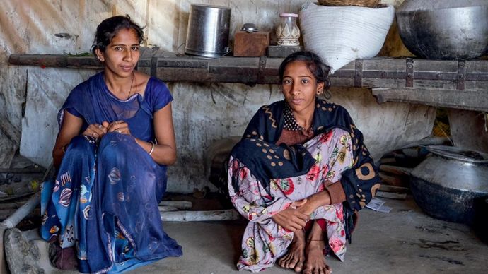 अनीता 19 वर्ष, शीना 16 वर्ष उदयपुर जिले की वल्लभनगर तहसील का तारावट गांव