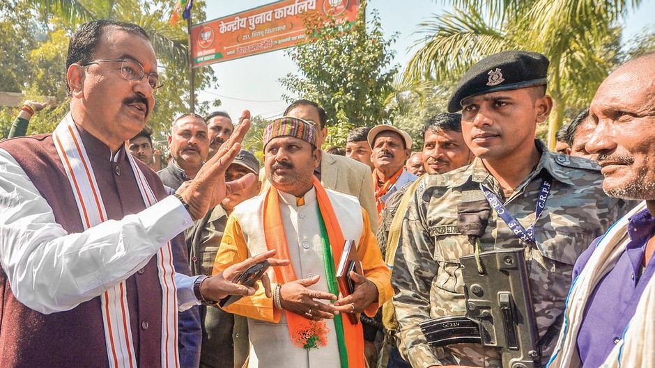 बड़ी चुनौती: सिराथू से चुनाव लड़ रहे केशव प्रसाद मौर्य के सामने कुर्मी-मौर्य वोटों को थामे रखने की चुनौती है