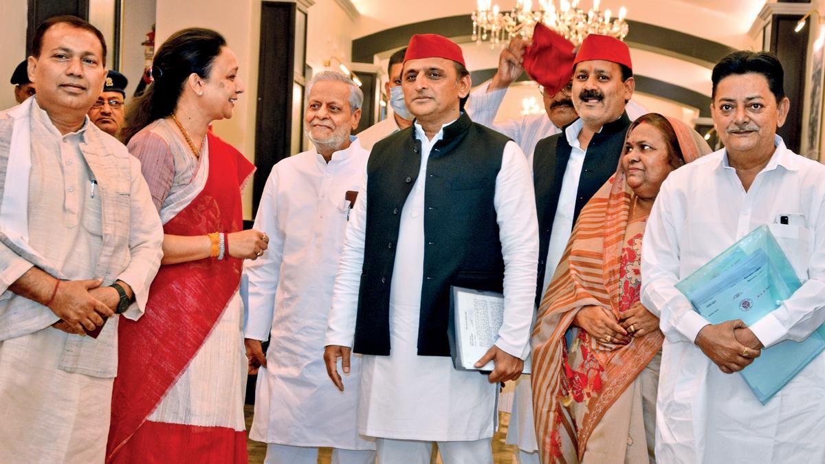 नया झटका : यूपी विधानसभा में 28 जून को अन्य नेताओं के साथ सपा प्रमुख अखिलेश यादव