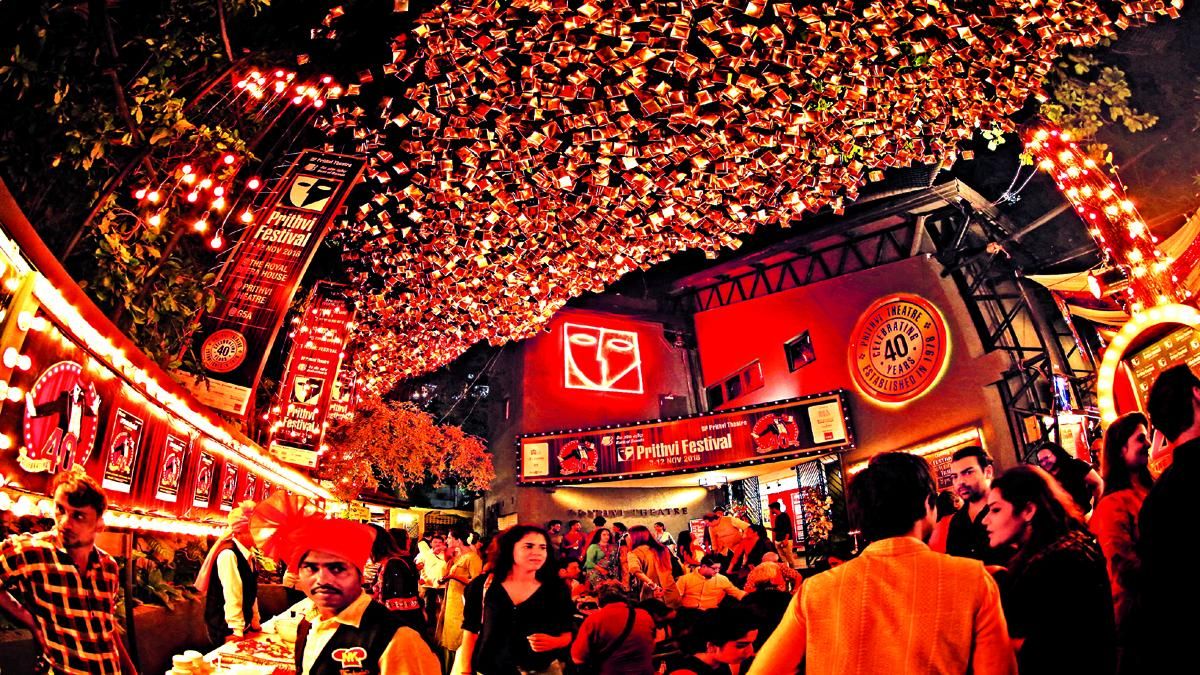 मकरंद देशपांडे का नाटक और मशहूर अभिनेता नसीरुद्दीन शाह का कविता पाठ इस साल के पृथ्वी थिएटर फेस्टिवल के खास आकर्षण हैं