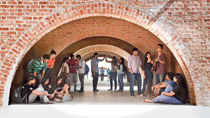 सीखने की ललक शांत कैंपस