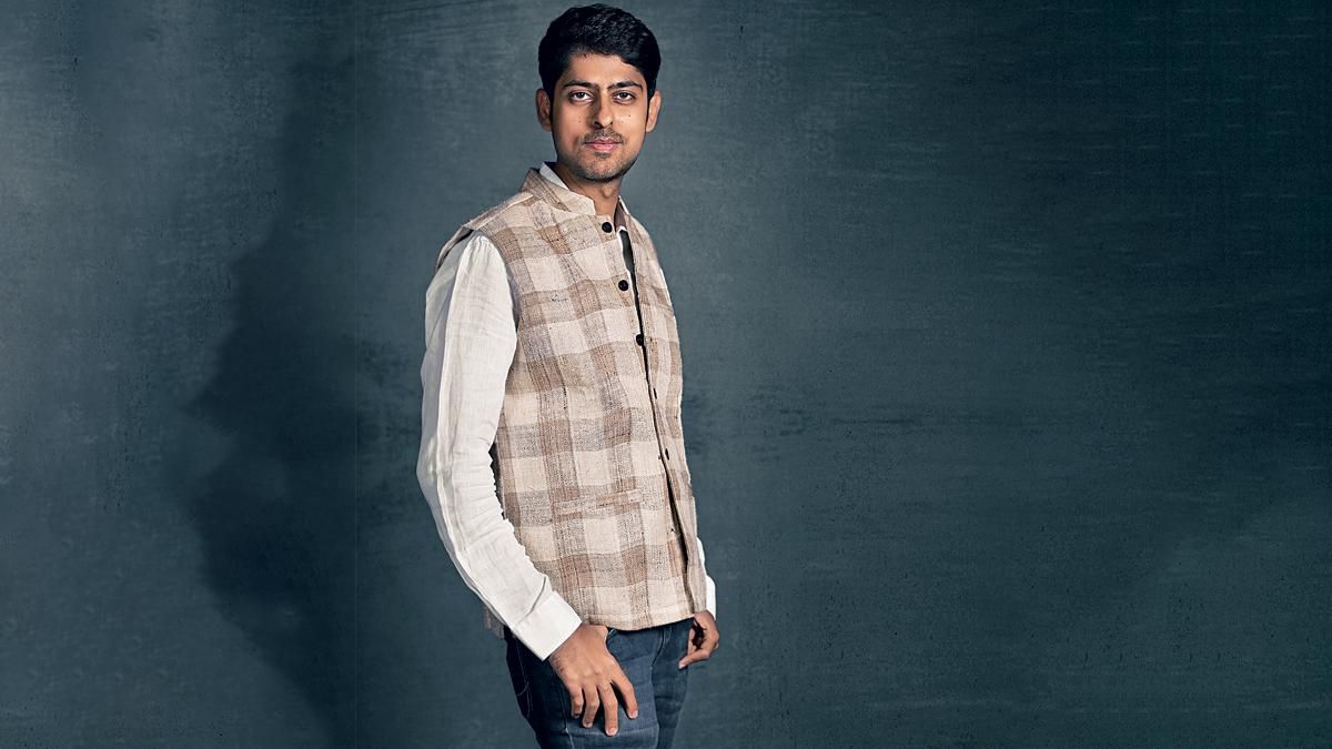 वरुण ग्रोवरः गीतकार, कॉमेडियन,पटकथा लेखक