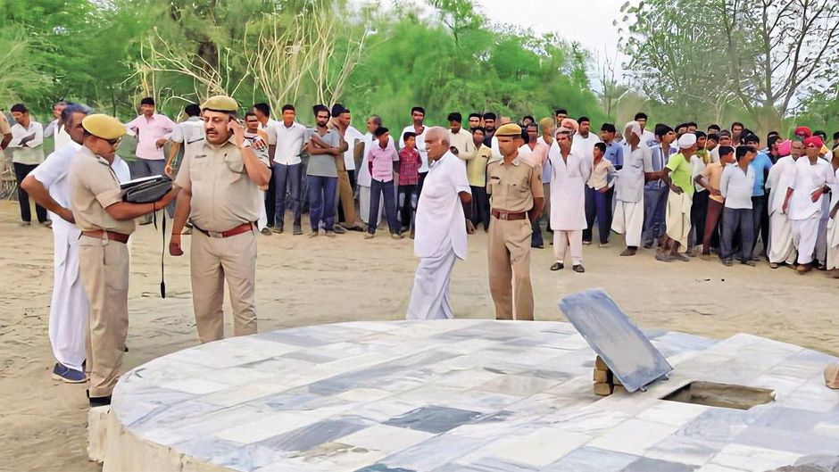 अंत कथा बाड़मेर के बावड़ी गांव का एक टांका जिसमें एक महिला ने अपने पांच बच्चों के साथ कूदकर आत्महत्या की थी