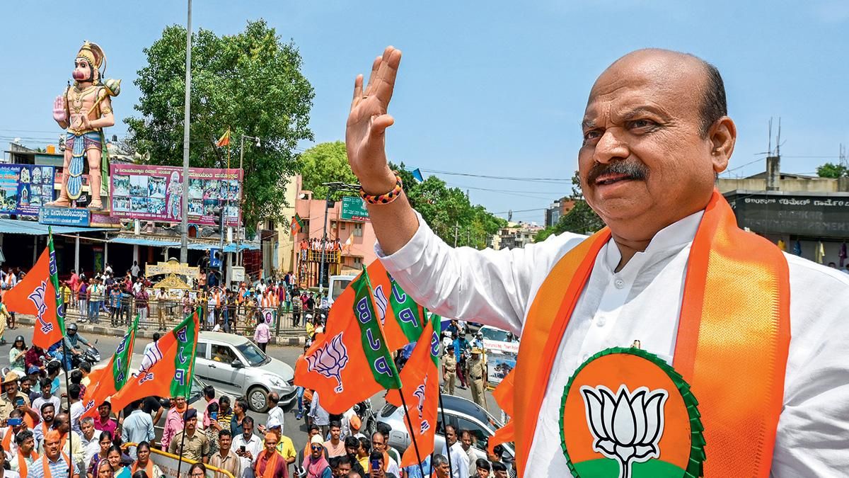 बज उठे नगाड़े: अपनी-अपनी पार्टी की रैलियों में कर्नाटक कांग्रेस के पूर्व मुख्यमंत्री सिद्धरमैया