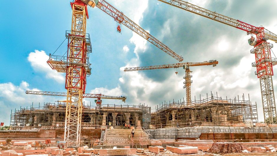 मंजिल-दर-मंजिल : अयोध्या में जारी राम मंदिर का निर्माण कार्य