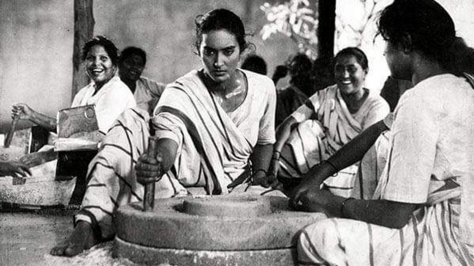 फिल्म 'बंदिनी' (1963) के एक दृश्य में नूतन