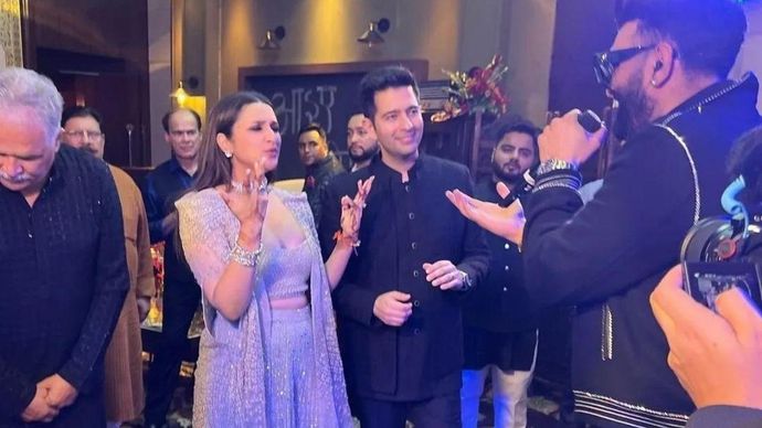 उदयपुर में 24 सितंबर को राघव चड्ढा और परिणीति चोपड़ा की शादी हुई है