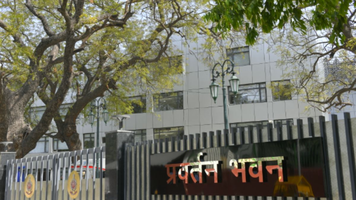 ईडी की कार्रवाई पर विपक्षी दल पक्षपात का लगाते रहे हैं आरोप