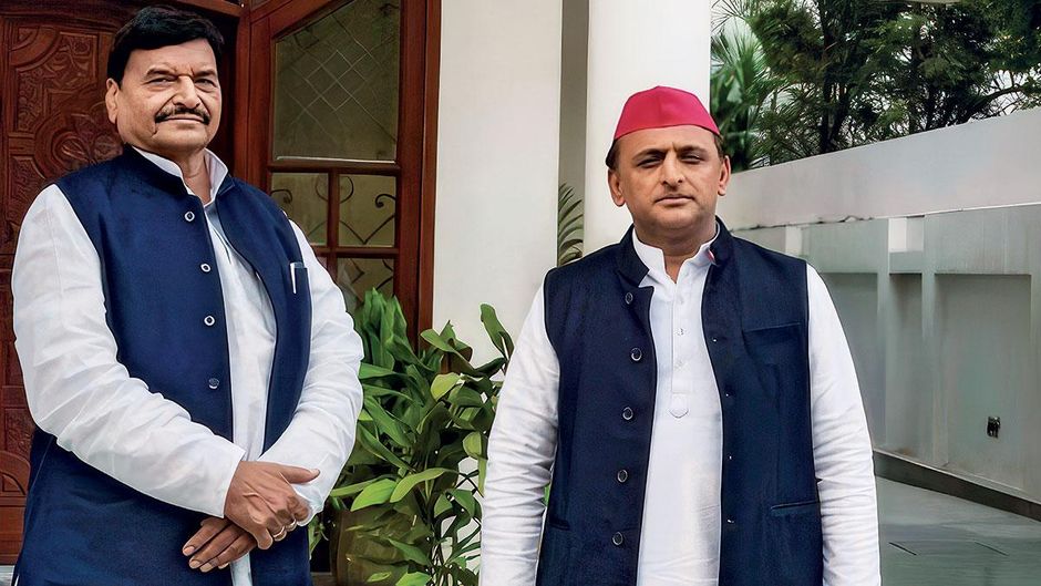 चाचा-भतीजे की जोरदार जोड़ी सपा महासचिव शिवपाल यादव और पार्टी के राष्ट्रीय अध्यक्ष अखिलेश यादव