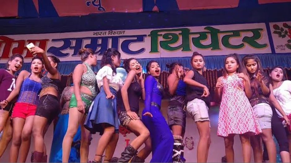 सोनपुर मेले में 25 सालों से शोभा-सम्राट थिएटर लग रहा है