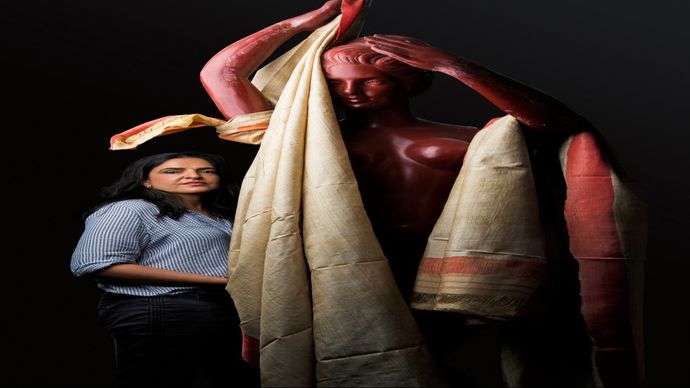 खेर का काम पेंटिंग, मूर्तिशिल्प, इंस्टॉलेशन जैसी कई विधाओं में है, मगर उनका स्थायी जुनून 'बिंदी' रही है