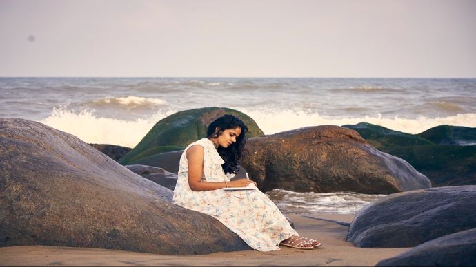 कवियित्री और अनुवादक मीना कंडासामी