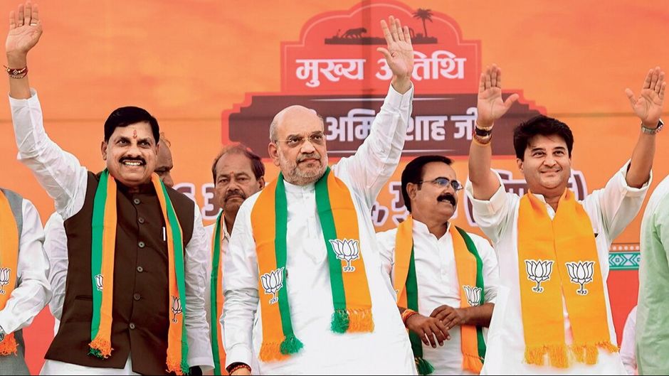 एमपी के गुना में 26 अप्रैल को एक रैली में अमित शाह के साथ मुख्यमंत्री मोहन यादव (बाएं) और ज्योतिरादित्य सिंधिया