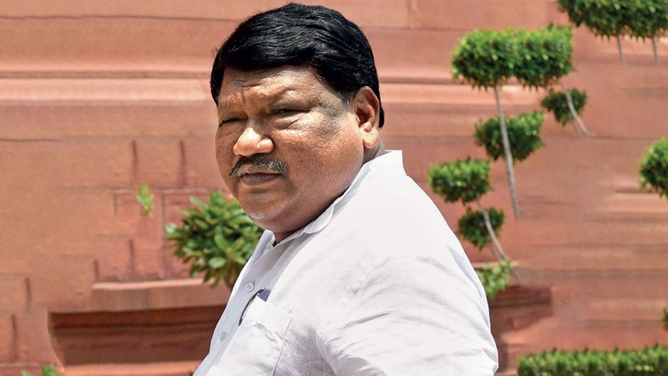 जुएल उरांव, जनजातीय मामलों के मंत्री