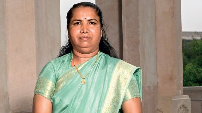 गेनीबेन ठाकोर, 48 वर्ष, कांग्रेस, बनासकांठा, गुजरात