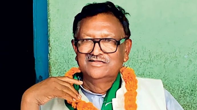 नलिन सोरेन, 76 वर्ष, झामुमो, दुमका (अनुसूचित जनजाति), झारखंड