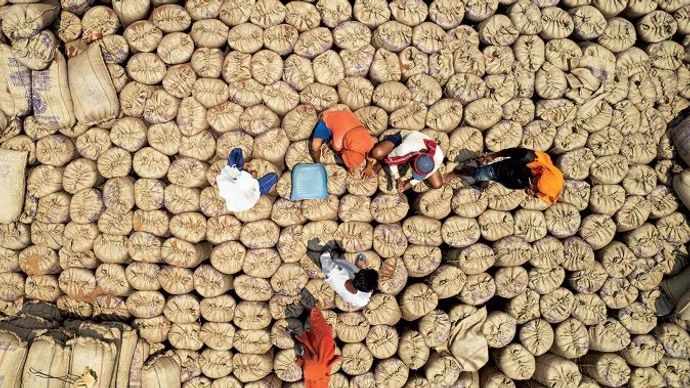 बदलाव की फसल