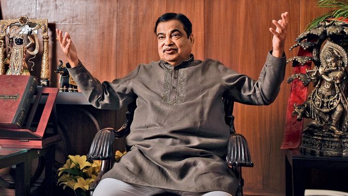 नितिन गडकरी, केंद्रीय सड़क परिवहन और राजमार्ग मंत्री