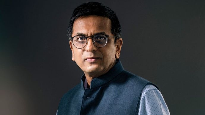 पूर्व सीजेआई डीवाई चंद्रचूड़