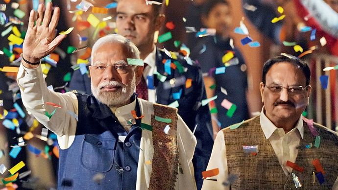 महाराष्ट्र में जीत के बाद पीएम मोदी और भाजपा अध्यक्ष जे.पी. नड्डा दिल्ली स्थित पार्टी मुख्यालय में