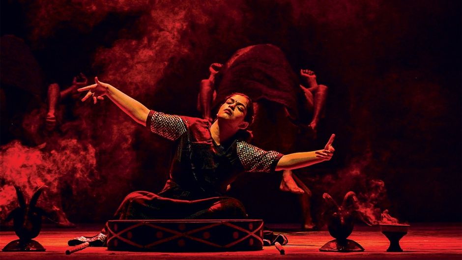 चंदा बेड़नी का एक दृश्य, जो बेड़न नर्तकी और एक ब्राह्मण के प्रेम के जरिए समाज को चुनौती देता है