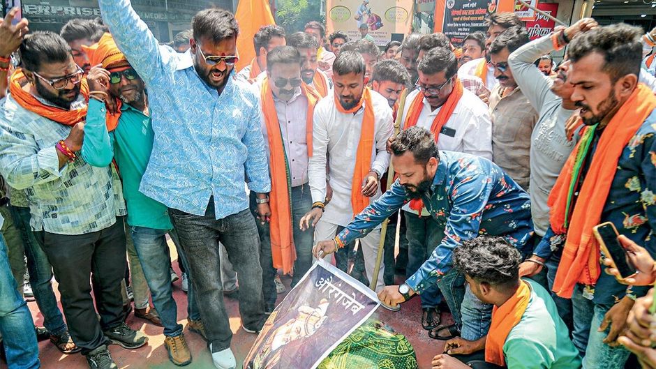 हिंदू दक्षिणपंथी 17 मार्च को नागपुर में विरोध प्रदर्शन करते हुए