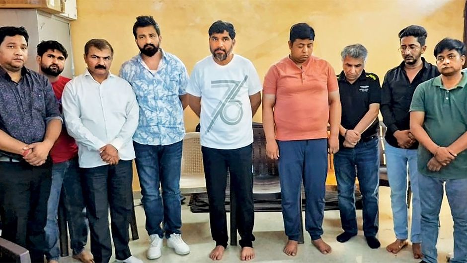 पैसे लेकर सीधे डिग्री बेचने के आरोपी हापुड़ स्थित मोनाड विश्वविद्यालय के कर्ताधर्ता पुलिस की गिरफ्त में