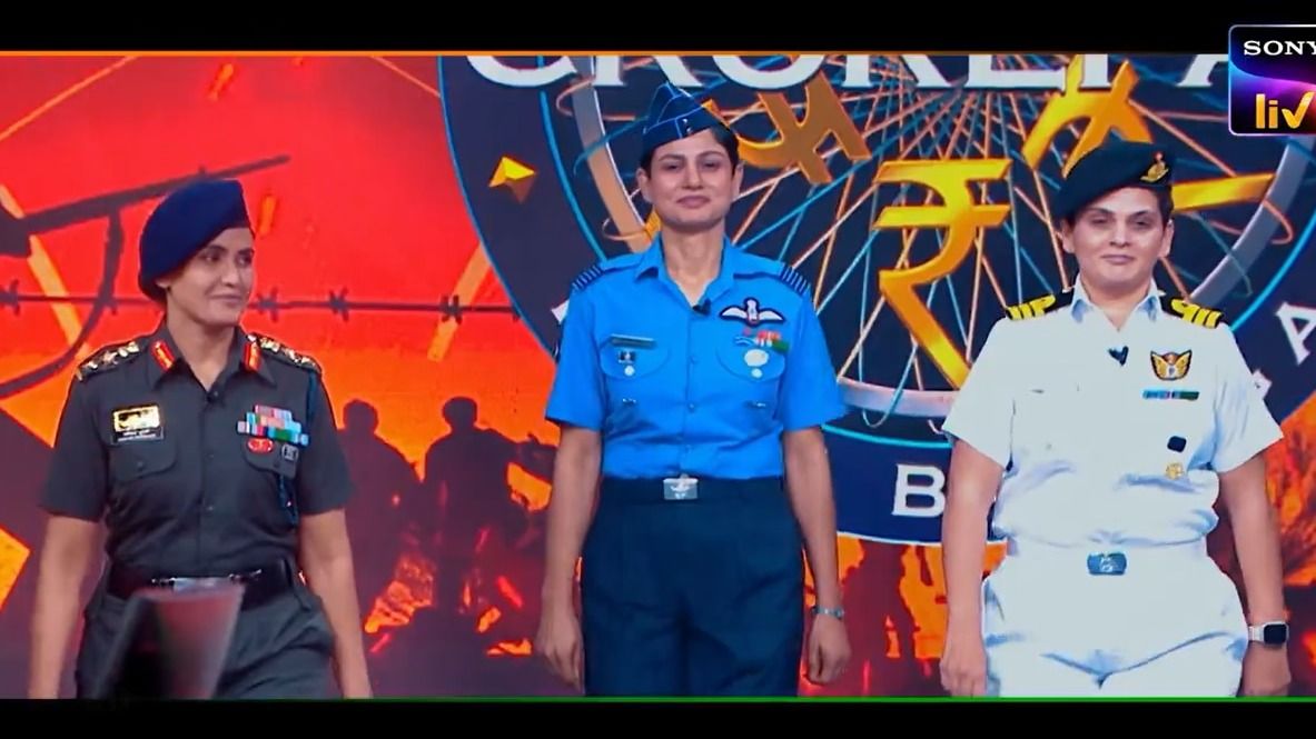 KBC में सोफिया कुरैशी, व्योमिका सिंह और कमांडर प्रेरणा देवस्थली.