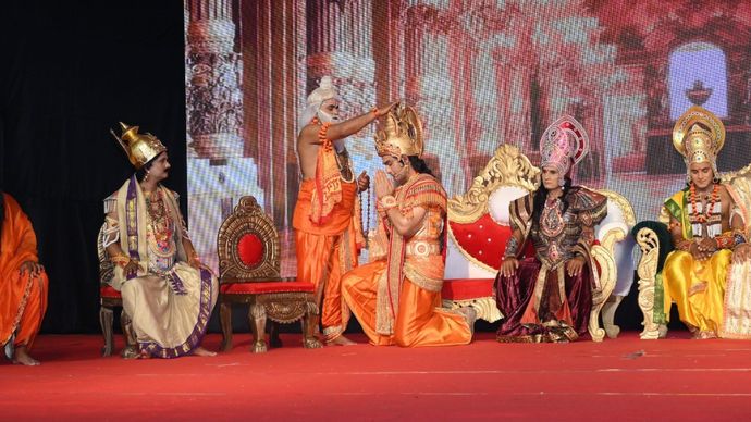 अयोध्या में रामलीला मंचन का एक दृश्य