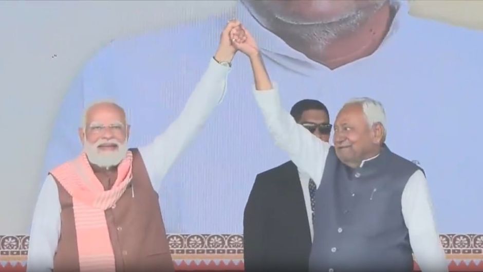 पीएम नरेंद्र मोदी और सीएम नीतीश कुमार (फाइल फोटो)