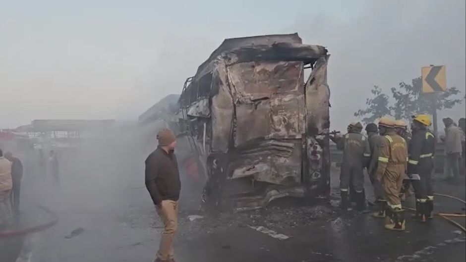 यमुना एक्सप्रेसवे पर हुए सड़क हादसे में 13 की मौत. (Photo: Screengrab)