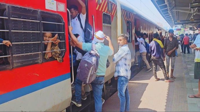26 दिसंबर से रेलवे किराया बढ़ा (फाइल फोटो)