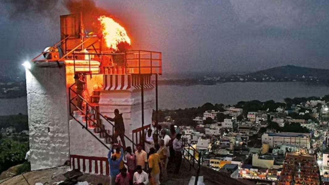 तमिलनाडु की पहाड़ी पर स्थित स्तंभ पर दीप जलाने की इजाजत मिली