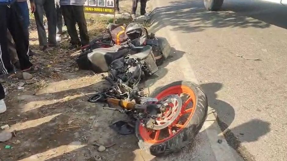 accident, collision between bus and bike, biker died