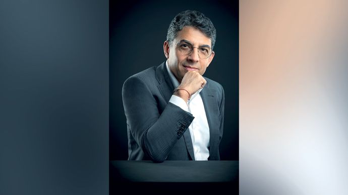 WEALTH: Smart Money Moves—The Global Investor Mindset Across Capital and Manufacturing