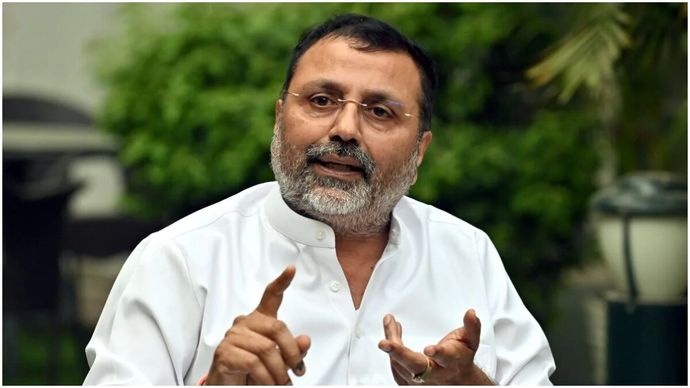 बीजेपी सांसद निशिकांत दुबे ने संजय राउत पर साधा निशाना.