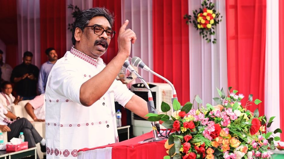 Hemant soren in a political rally in Assam