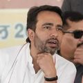 जाट-मुस्लिम राजनीति छोड़ हिंदुत्व की तरफ झुक रहे जयंत? RLD अध्यक्ष जयंत चौधरी मुख्यमंत्री योगी आदित्यनाथ के साथ (फाइल फोटो)