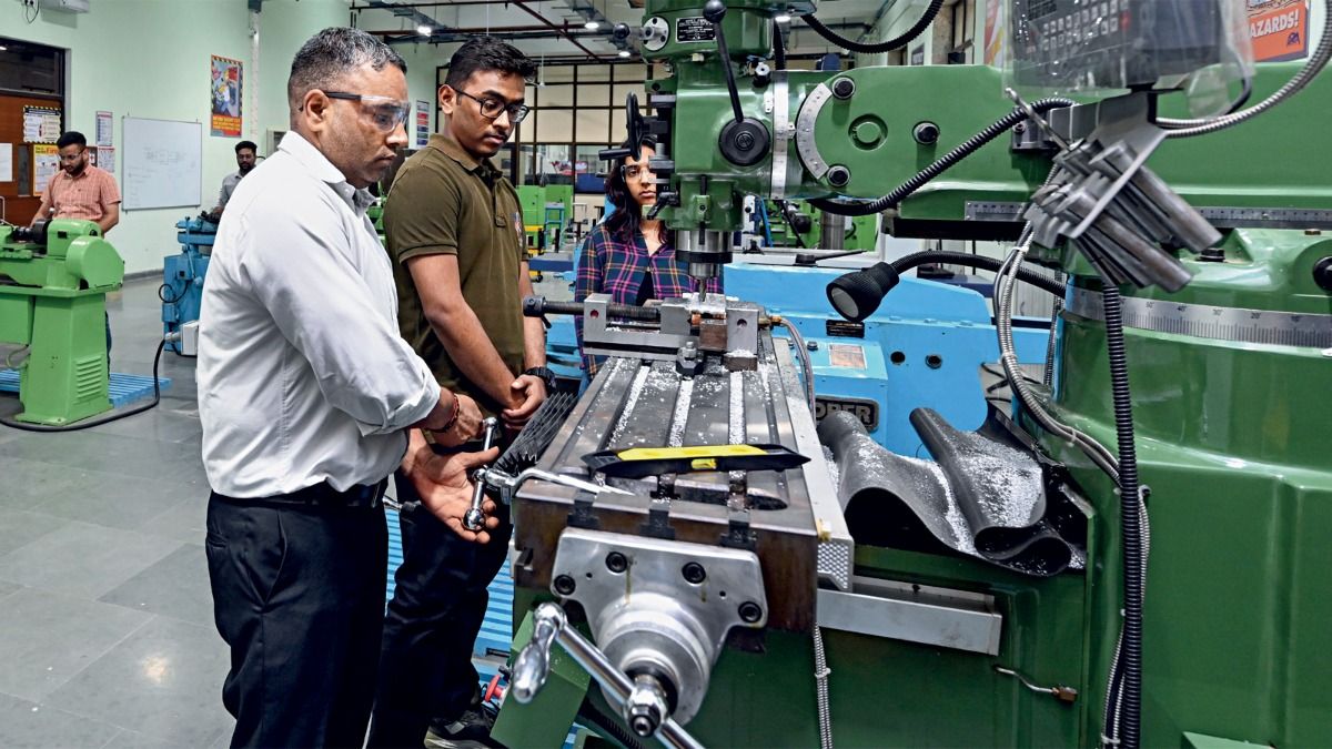 engineering (government) 