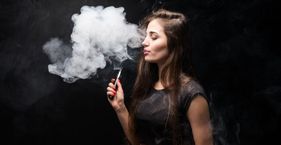 वेपिंग उतनी सुरक्षित भी नहीं जितनी समझी जाती है! vaping