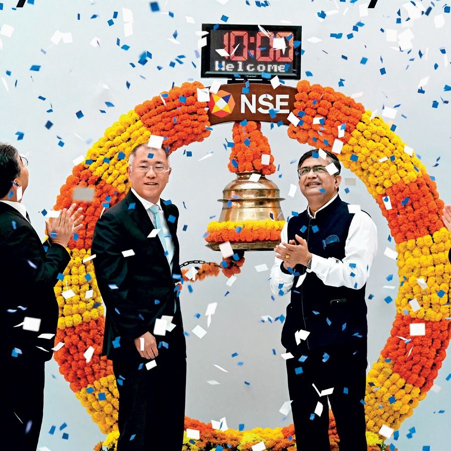 IPO बेंचमार्क NSE के MD-CEO आशीष कुमार चौहान हुंडई की लिस्टिंग के मौके पर