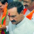 BJP ने दतिया उपचुनाव में नरोत्तम मिश्रा को टिकट क्यों नहीं दिया? नरोत्तम मिश्रा मुख्यमंत्री मोहन यादव के साथ (फाइल फोटो)