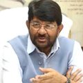 मध्य प्रदेश के पशुपालन मंत्री से विभाग छिनने पर कई तरह की अटकलें लखन पटेल (बाएं) से वापस लिए गए पशुपालन विभाग की जिम्मेदारी अब खुद मुख्यमंत्री मोहन यादव (दाएं) संभालेंगे