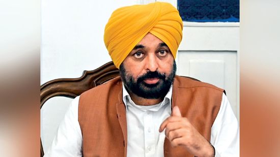 सियासी घमासान मुख्यमंत्री भगवंत सिंह मान